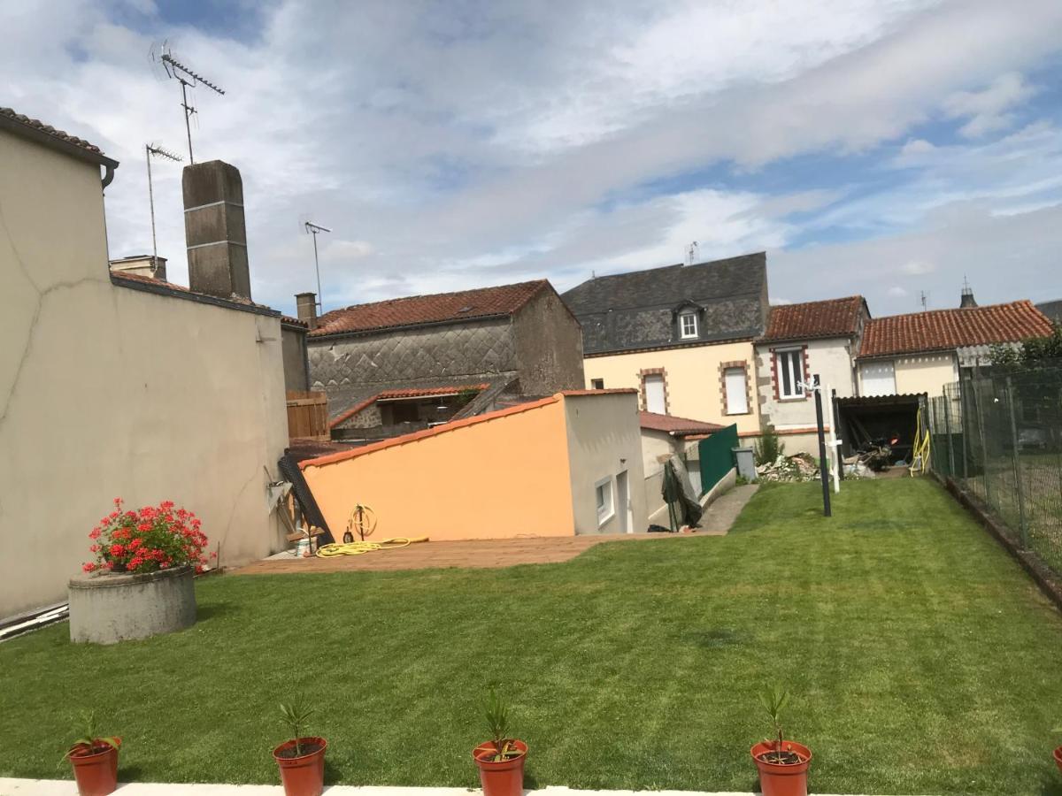 Les Gites De La Frerie La Gaubretiere Kültér fotó